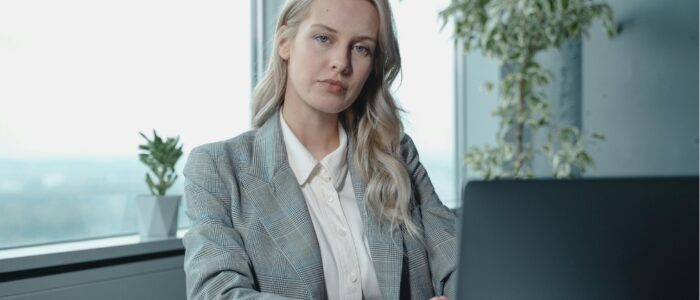 4 Useful Tips for Connecting with C-Level Executives