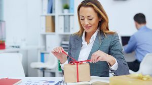 SN---Blog-How-Strategic-Gifting-Creates-More-Sales-Opportunities-