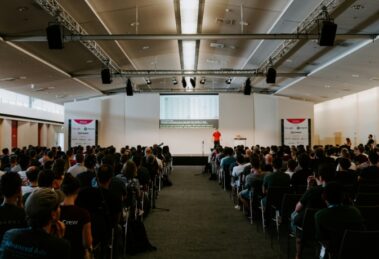 Personal vs. Professional Networking: Prioritizing Both for Career Growth