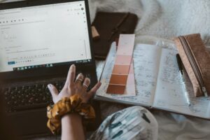 How to Turn Cold Outreach into Warm Leads