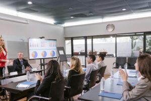 Outcome-First Selling: How Reverse Sales Planning Shrinks Cycles and Lifts Win Rates