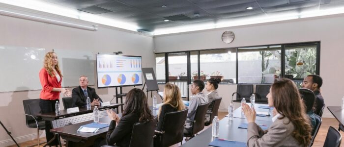 Outcome-First Selling: How Reverse Sales Planning Shrinks Cycles and Lifts Win Rates